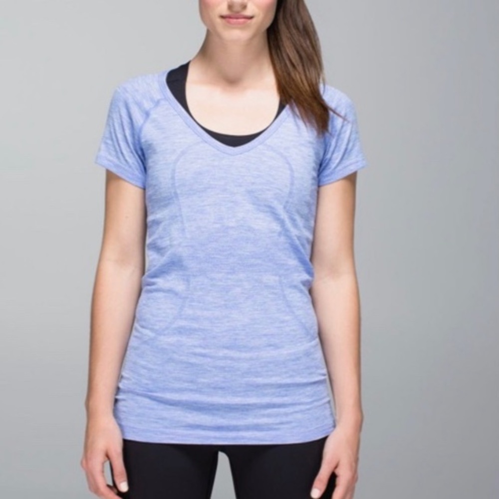 lululemon swiftly tech size 6 v-neck shirt
